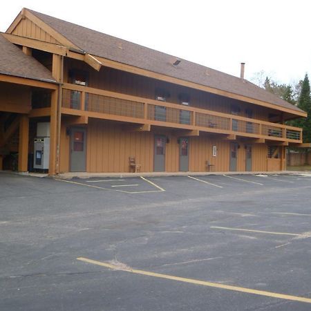 Timber Inn Motel Phillips Buitenkant foto