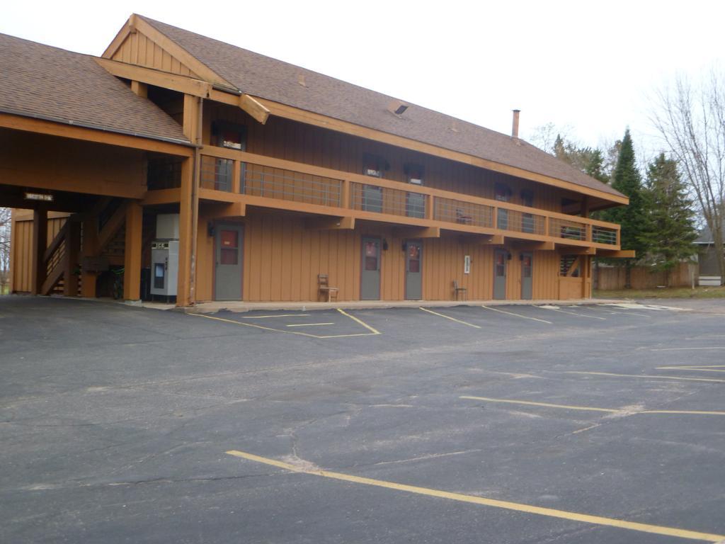 Timber Inn Motel Phillips Buitenkant foto