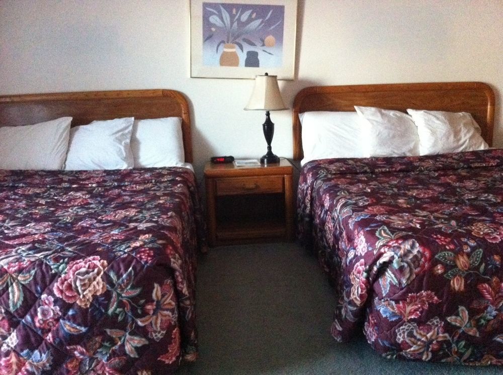 Timber Inn Motel Phillips Buitenkant foto